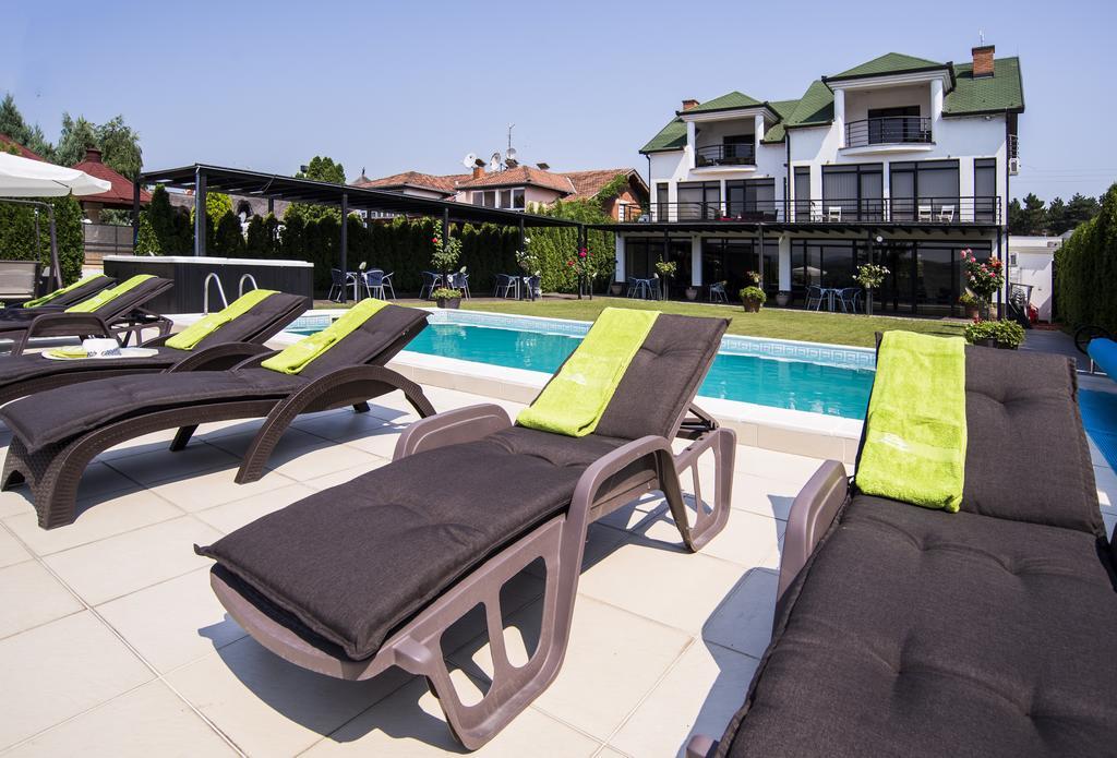 Guest House Panorama Aqualux With Free Parking Novi Sad Luaran gambar