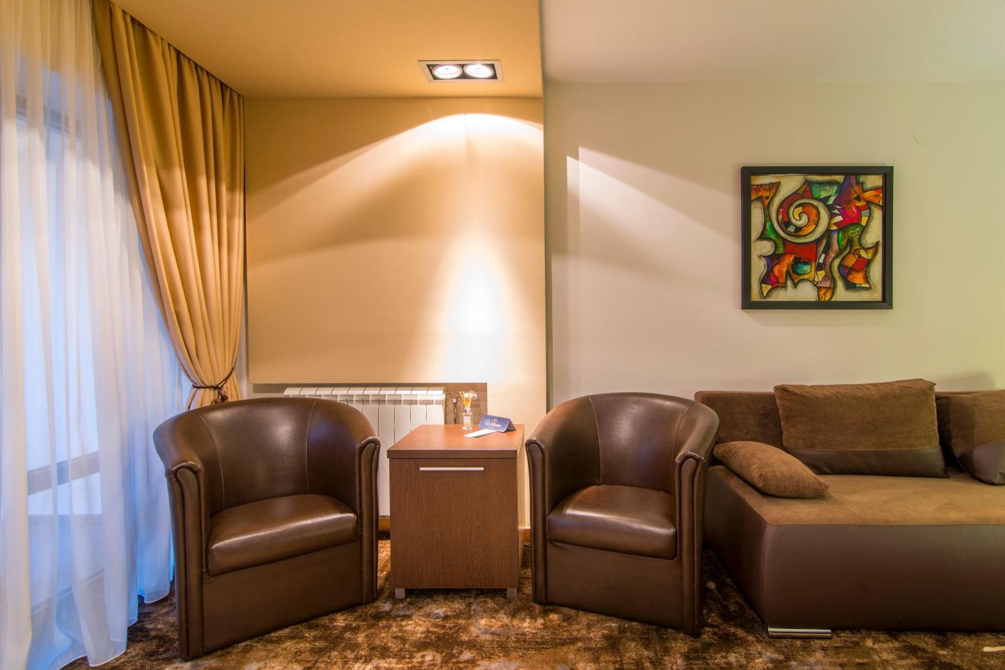 Guest House Panorama Aqualux With Free Parking Novi Sad Bilik gambar