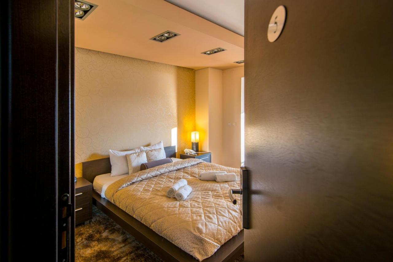 Guest House Panorama Aqualux With Free Parking Novi Sad Luaran gambar